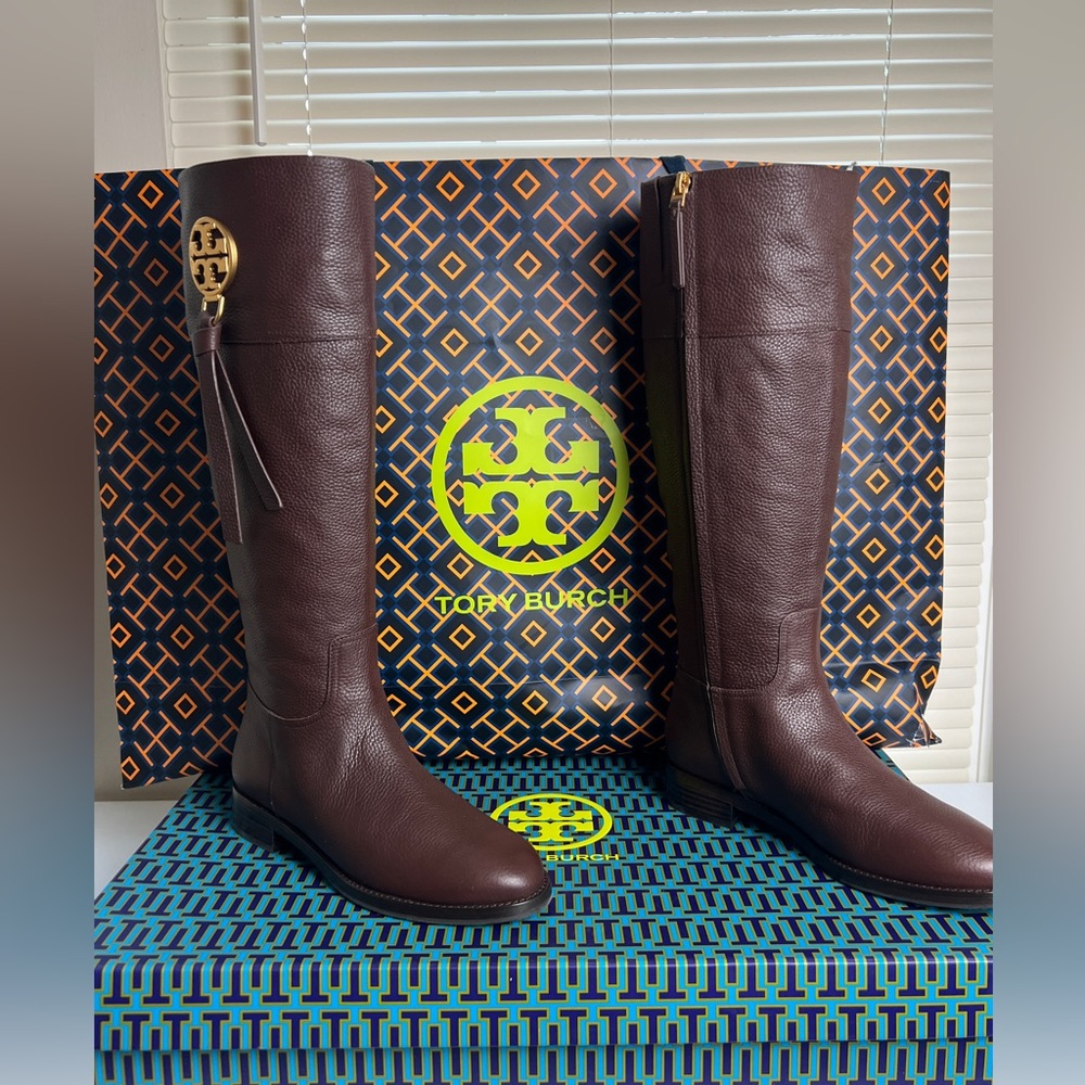 NWT TORY BURCH Tumbled Leather Chelsea Tassel Tall Boot